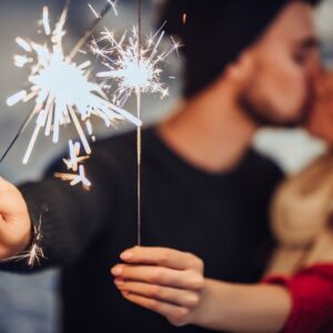 Erlebe den Übergang ins neue Jahr im art of love-Seminar mit einem berührenden tantrischen Ritual.