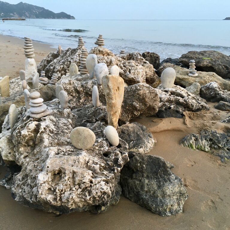 Das art of love-Training wird umrahmt von einem reichhaltigen meditativ-kreativen Programm.